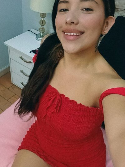 tinahonneyy from stripchat