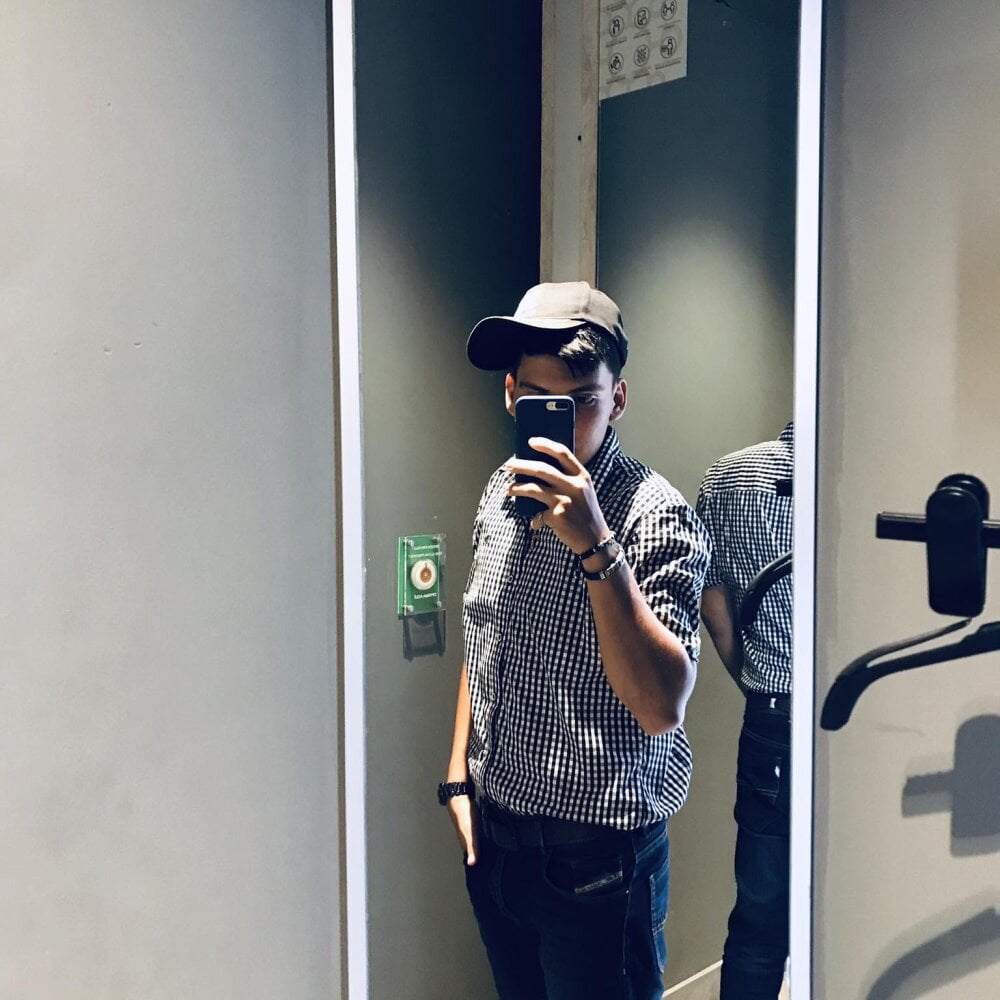 Nelson2004B offline XXX-chat