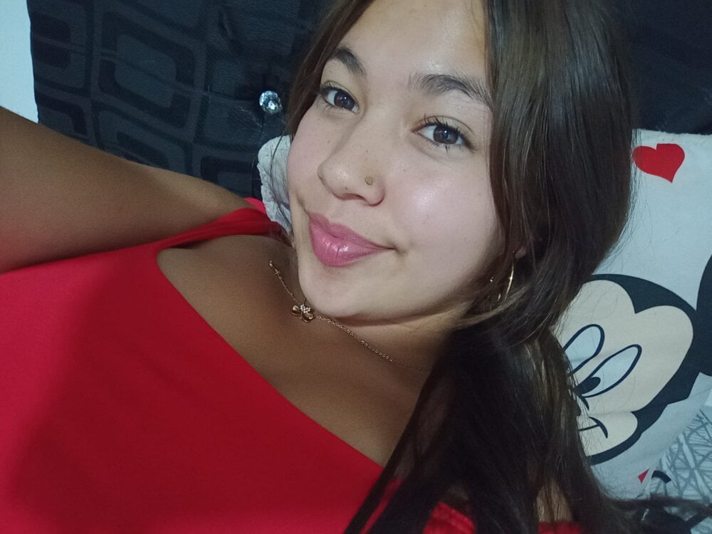 Live sex webcam photo for alissa_mjs #283635471