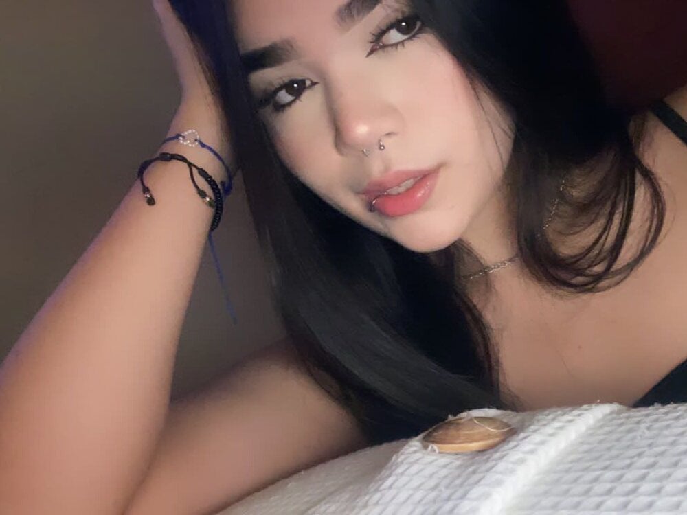 SaraBracker profile