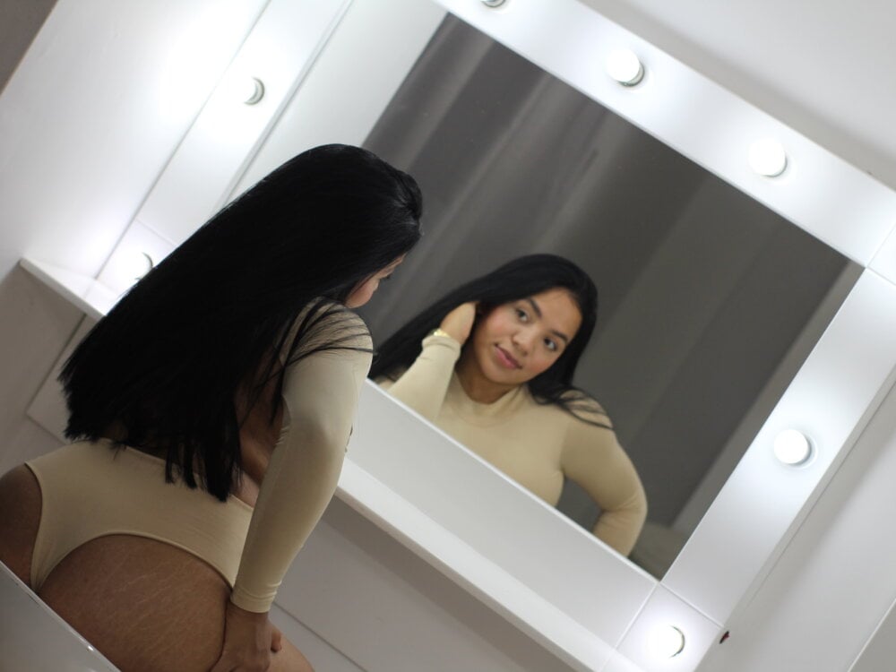 rudecam.live carolina_velezz livesex profile in co cams