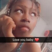 bigbootykeily's Offline Chat Room