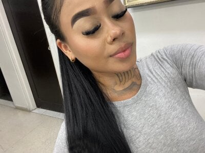 Samantha_Harvy_ Female Bigclit Free Cam Chat