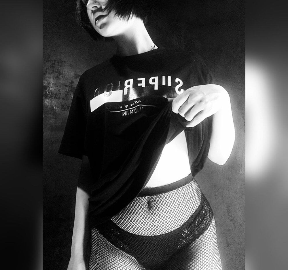 lillu_moon from stripchat