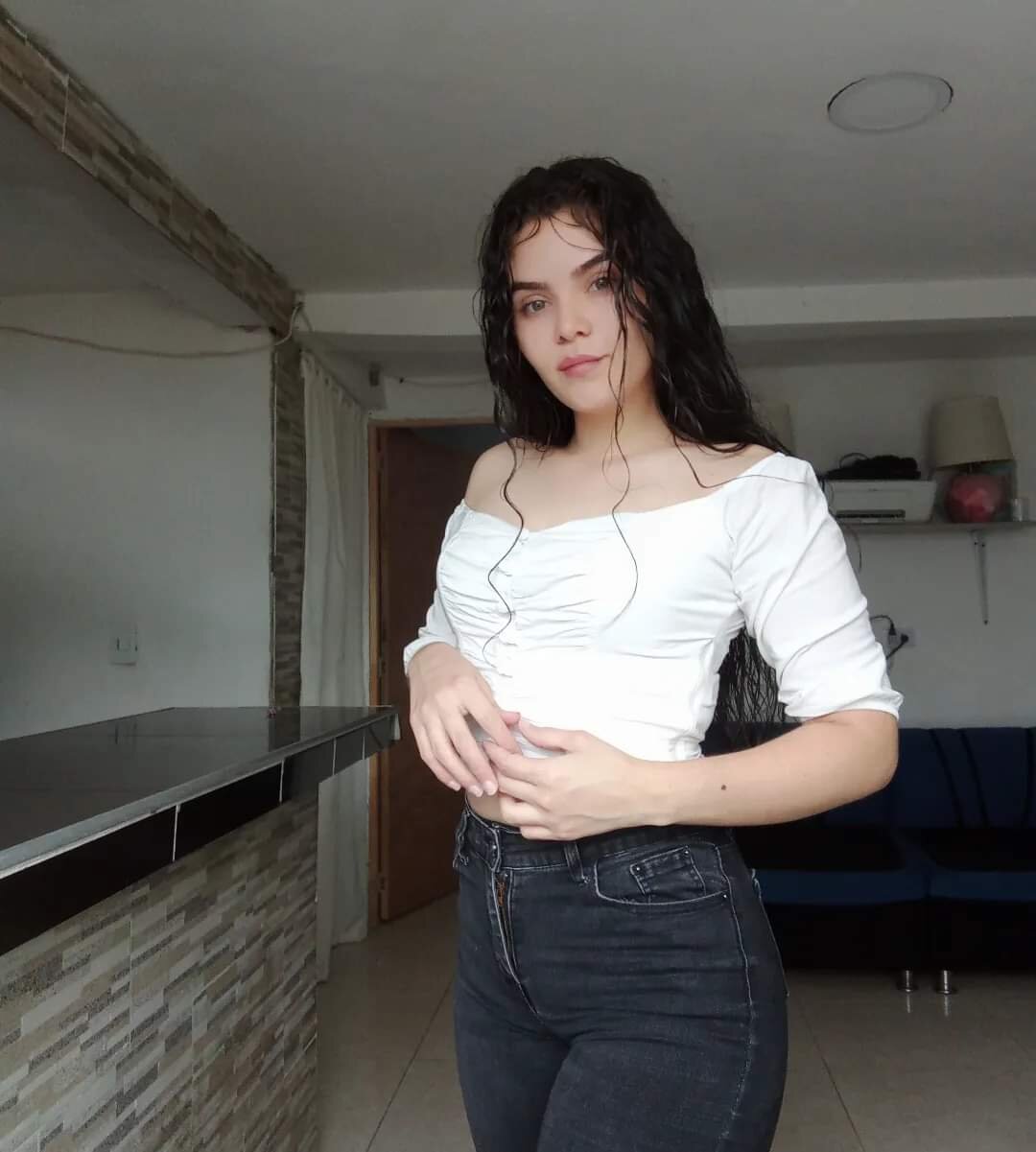 carolyne_jones