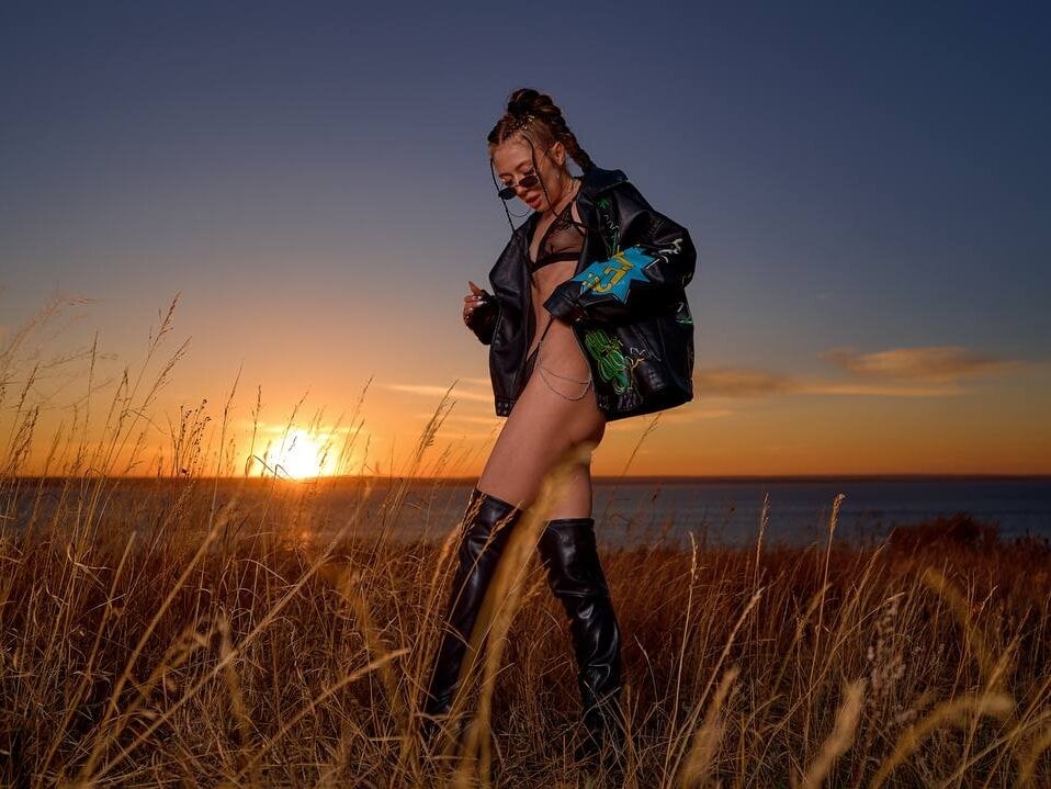 NicoleHeel profile