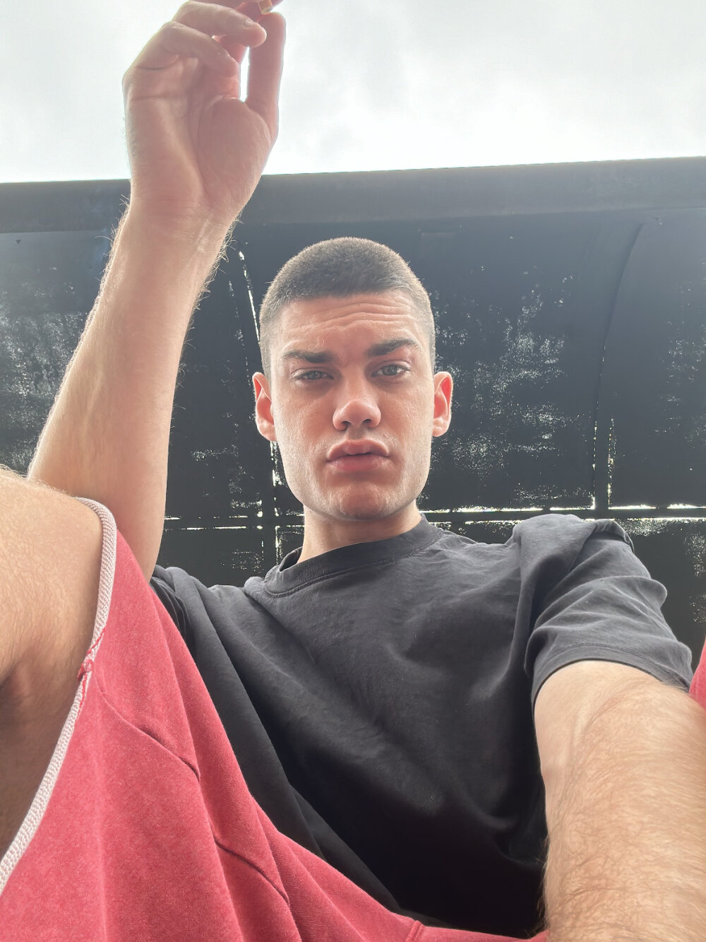 Pallido23's Offline XXX Chat