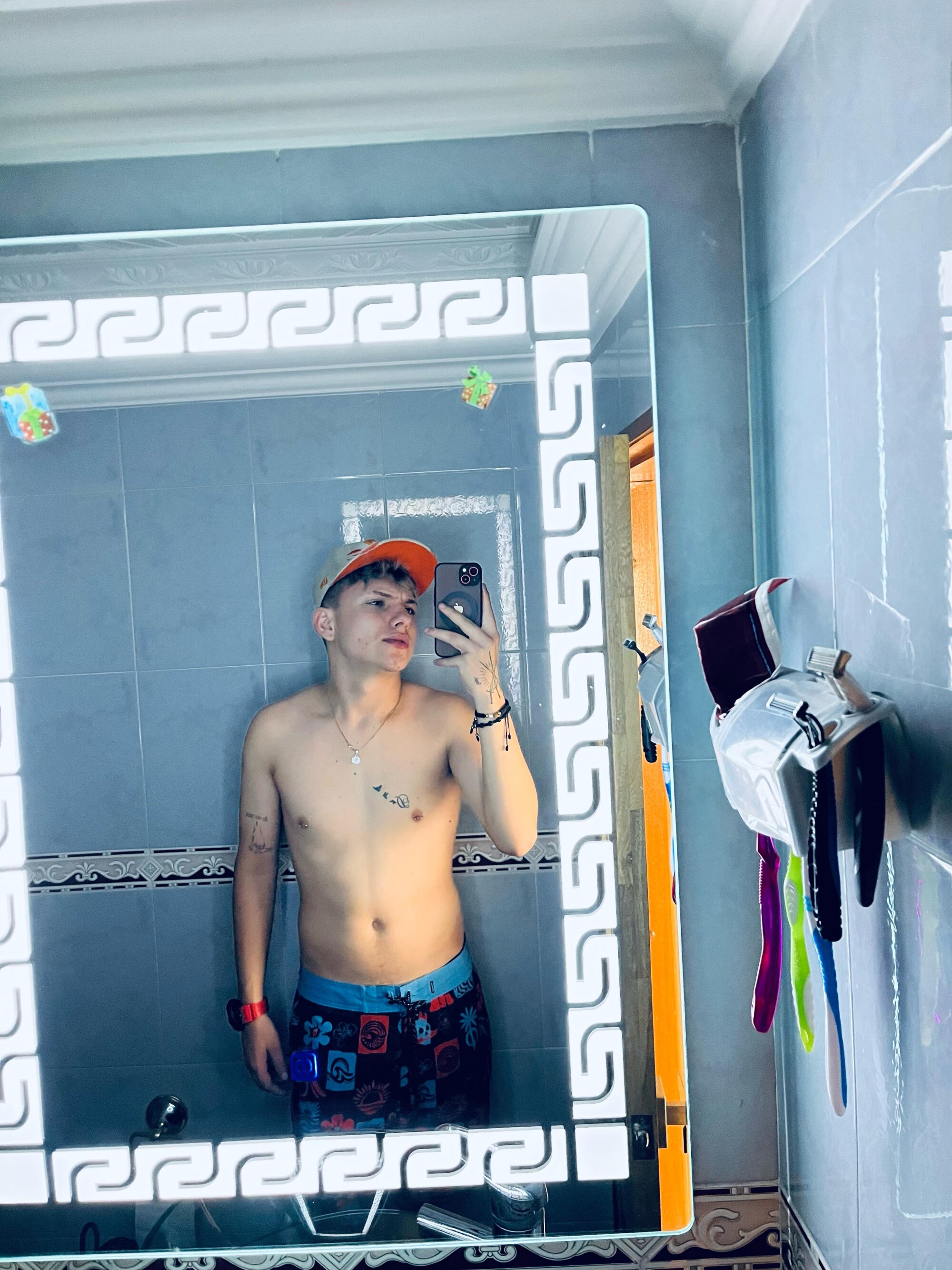 logan_hans