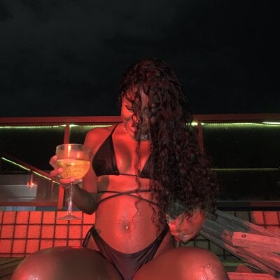 kaypretinha 🕯 adult chat