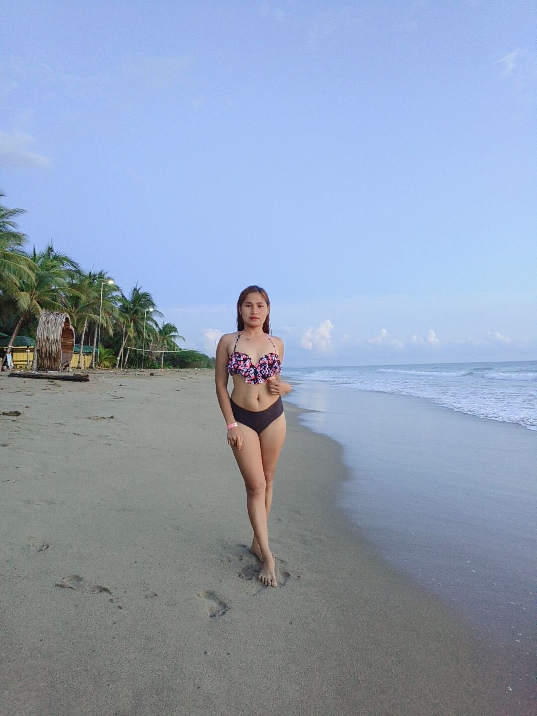 WiseeBella