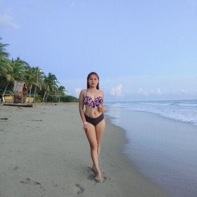 WiseeBella