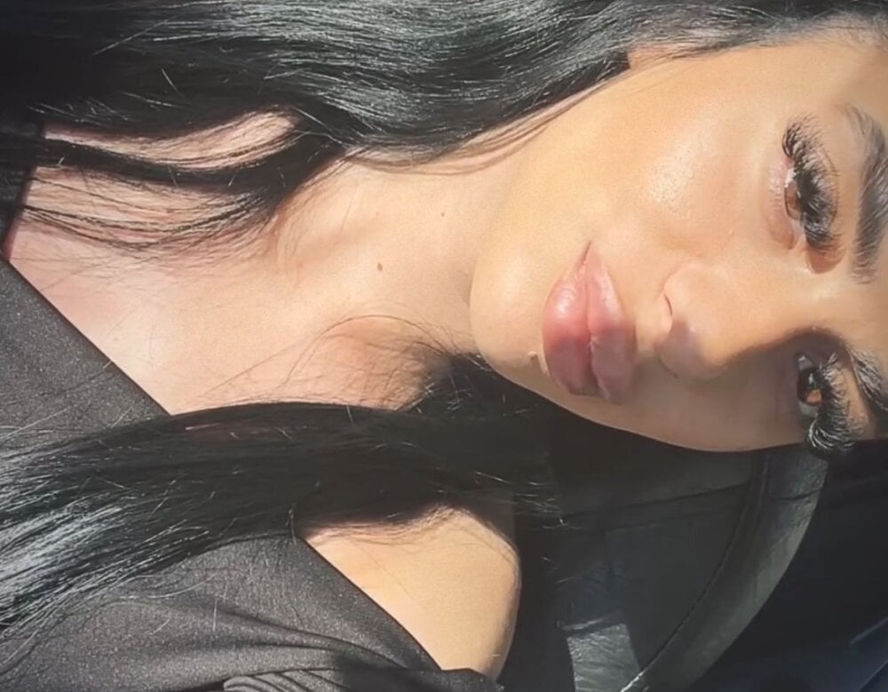 melanie_lou profile