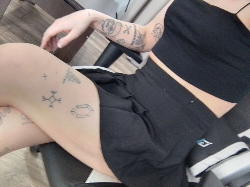 elli_26 Profile Image