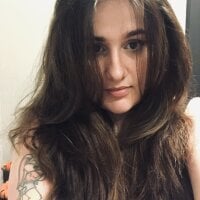 JuicyBeRryyy's Offline Chat Room
