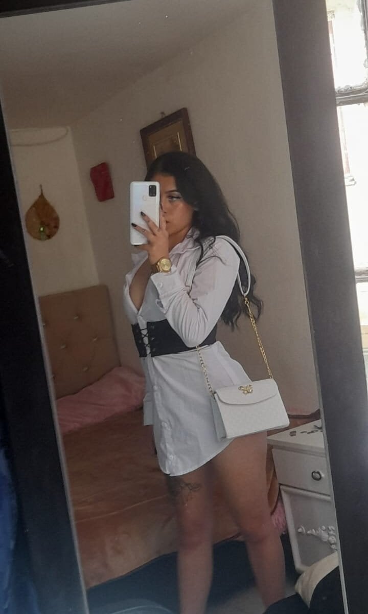 honey_torres_sub's Offline XXX Chat