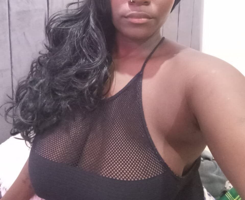 livesextrans.com milky_mess livesex profile in ask-for-my-location cams