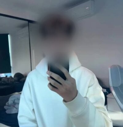 Sex chat gratuit in direct cu rikuroo123 pe StripChat