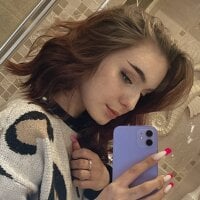 girl_in_yourparadise's Offline Chat Room