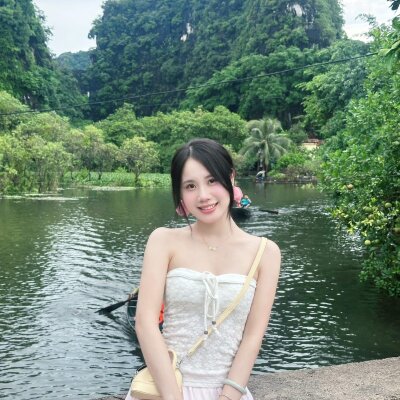 Daisy_pink Live Cam on StripChat and RICams