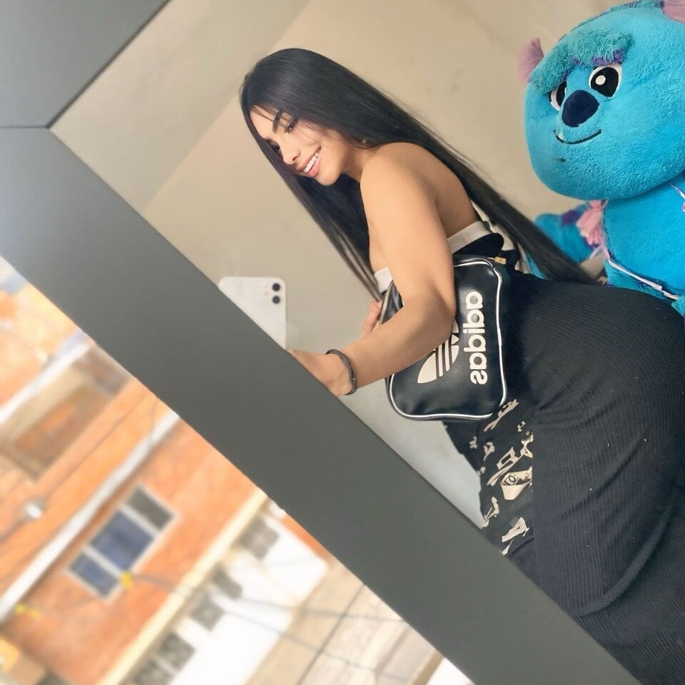katara_tooop from stripchat