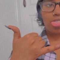 friendlystrangerxo's Offline Chat Room