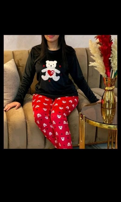 mona-mo on StripChat