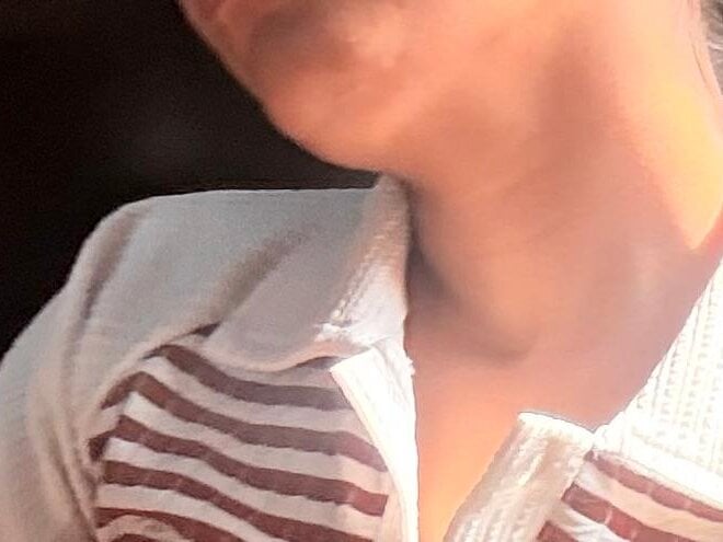 awesome_kaur from stripchat