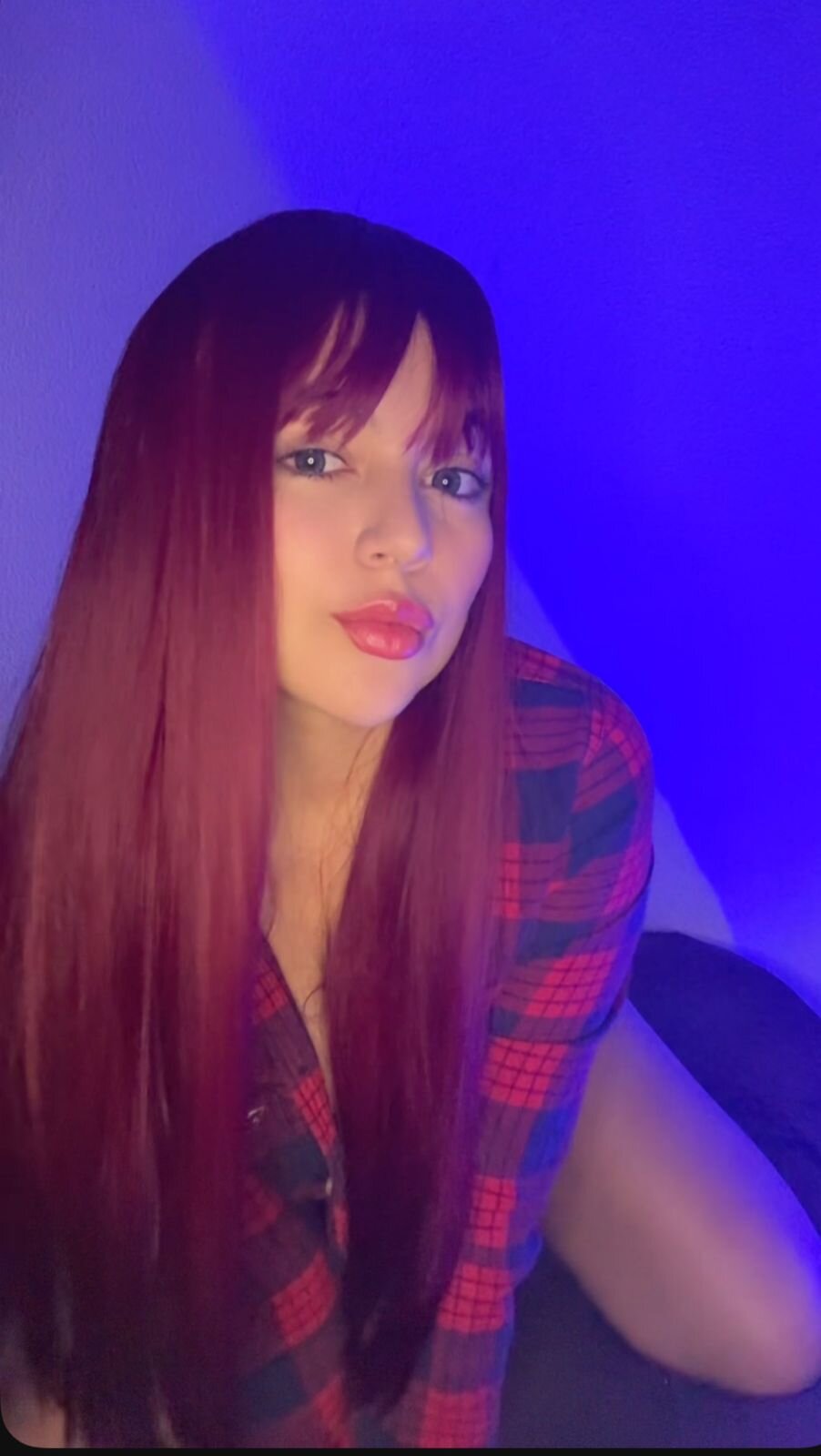 Aisha_fly