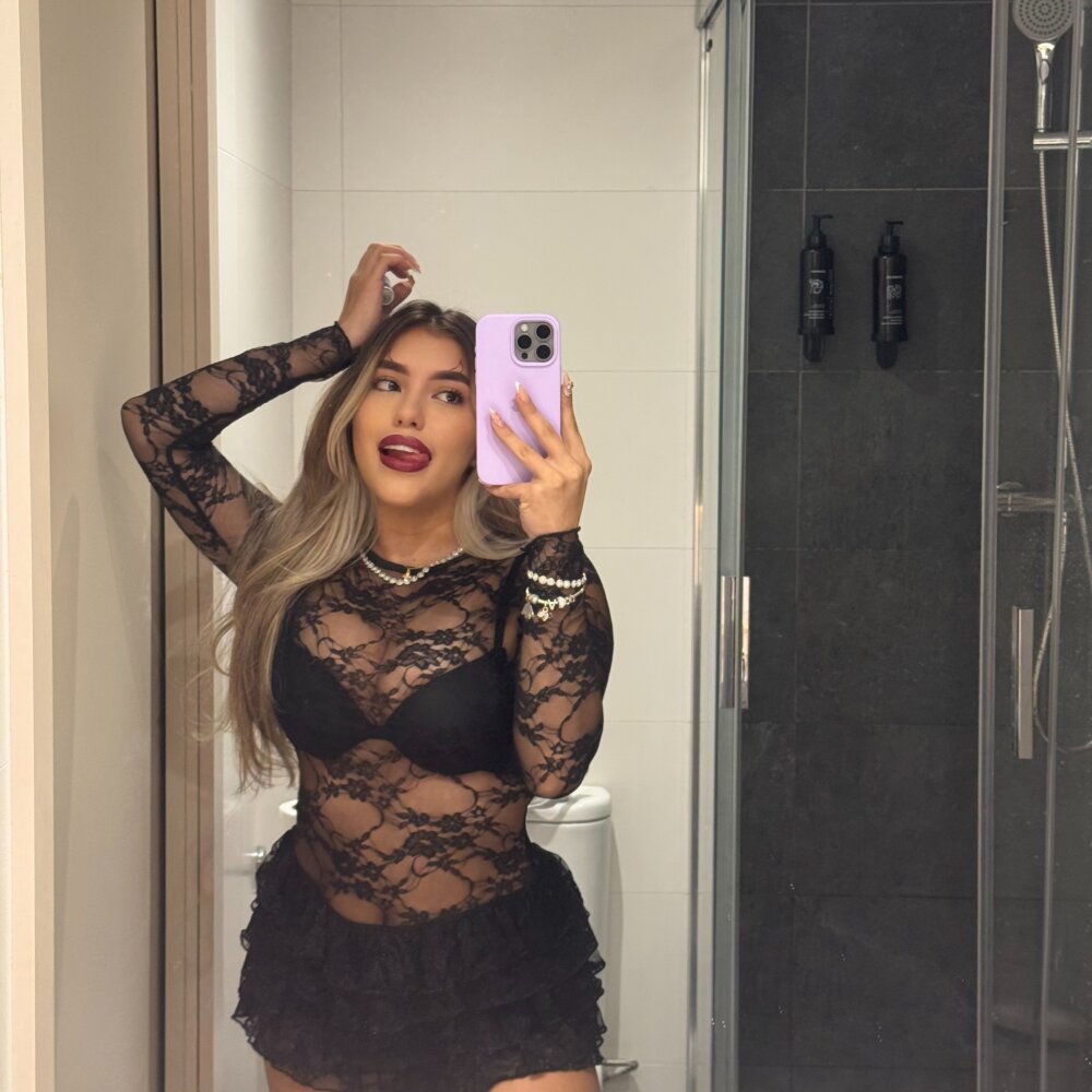 dhurata_22's Offline XXX Chat