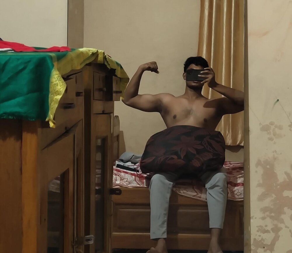 Spicy_Diaries' Offline XXX Chat