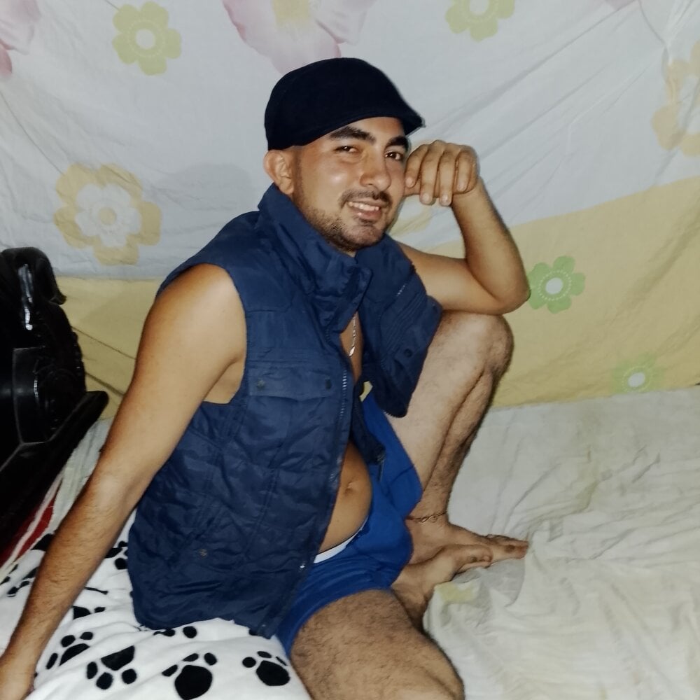 daddy_boom 離線 XXX 聊天