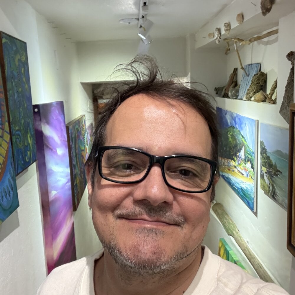 leoramires69 from stripchat