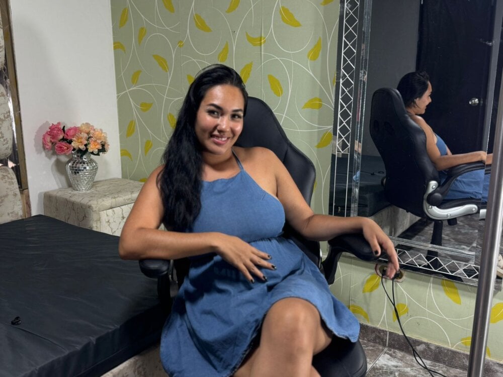 livesexasiancams.com azumiwalker livesex profile in probably next door cams