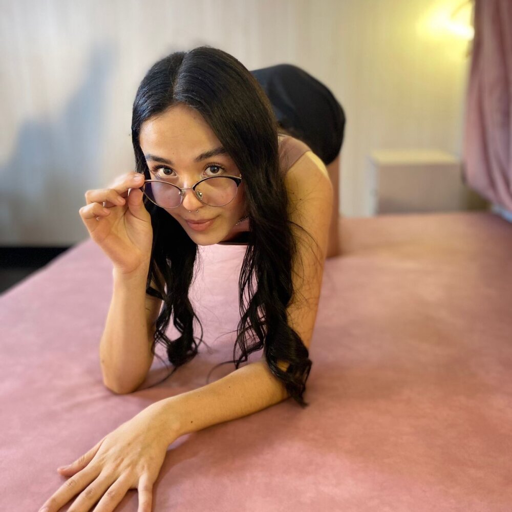 Miaa_Lynn