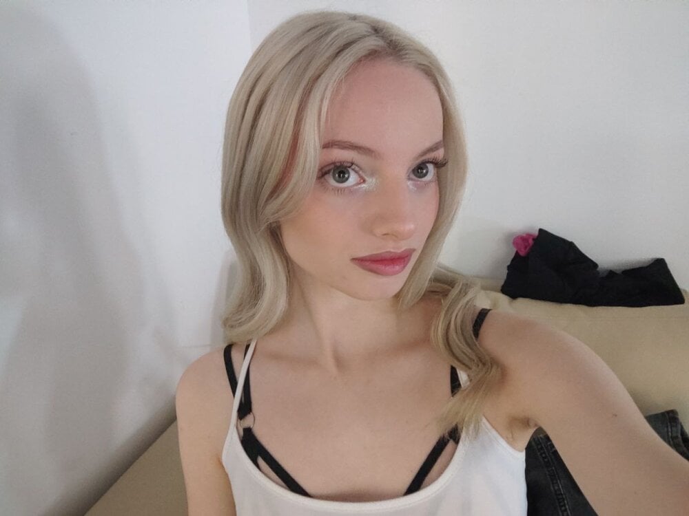 pocketdollx from stripchat