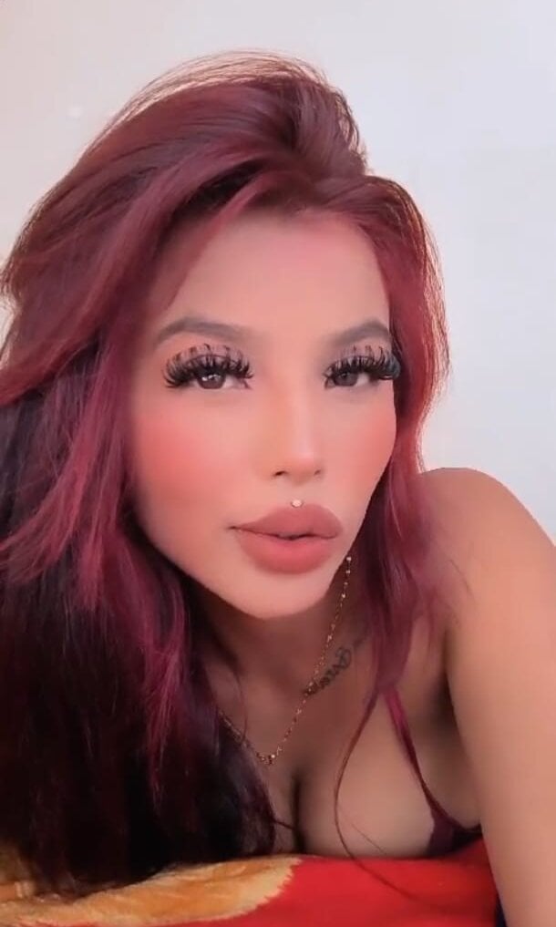 Candy_beauty's Offline XXX Chat