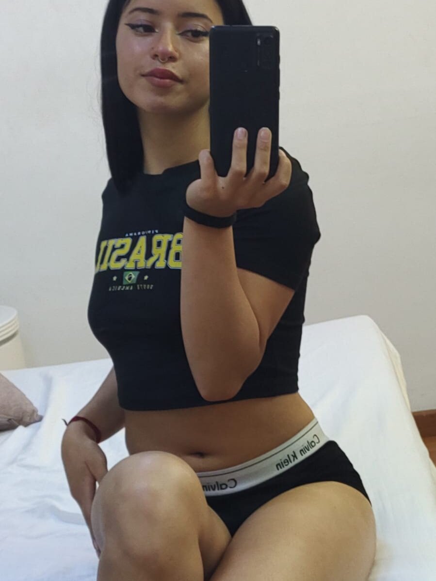 elivecams.com dahliastorm1 livesex profile in colombia cams