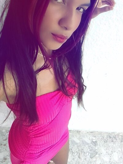 valeria_hot10 from stripchat
