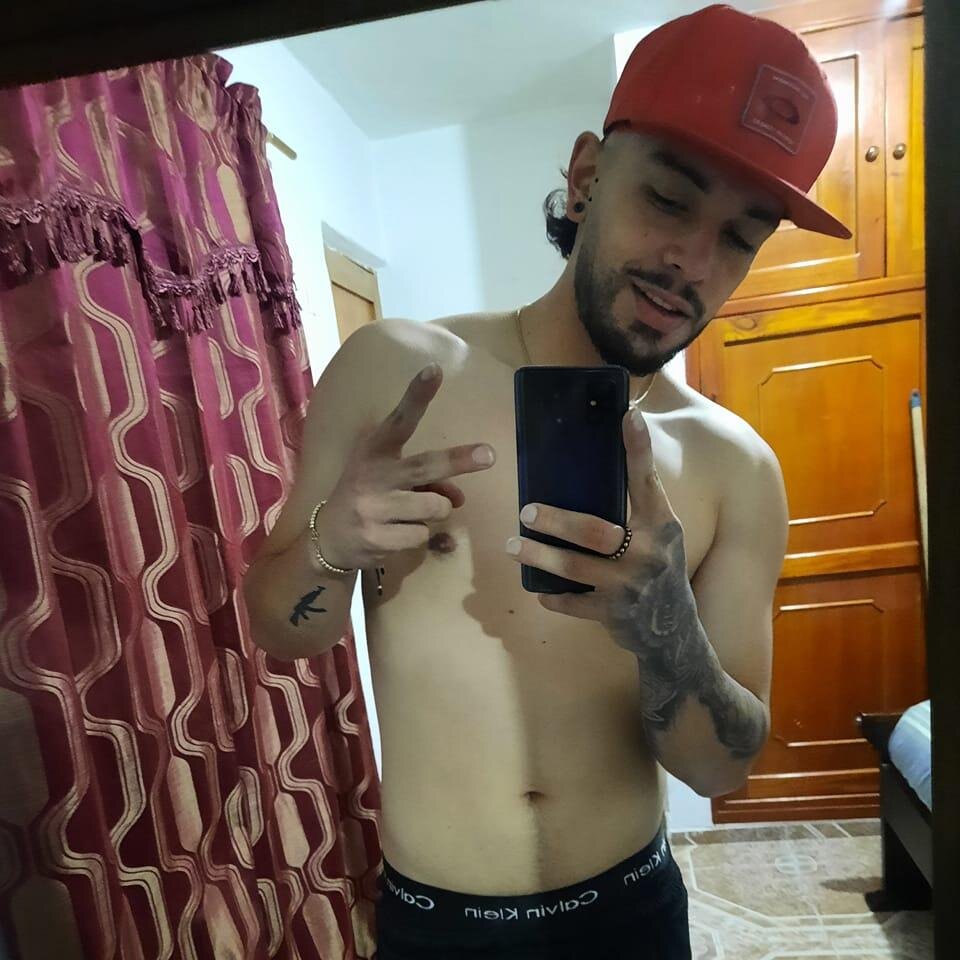stiven_fox33's Offline XXX Chat