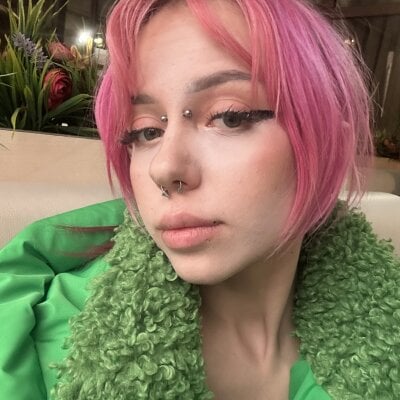 Yummylisa Female Squirtteens Live Cam Chat