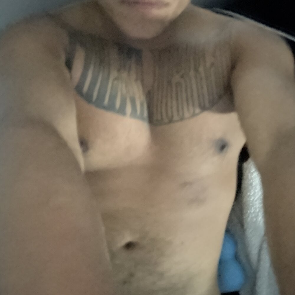 flores6cachondo9 from stripchat