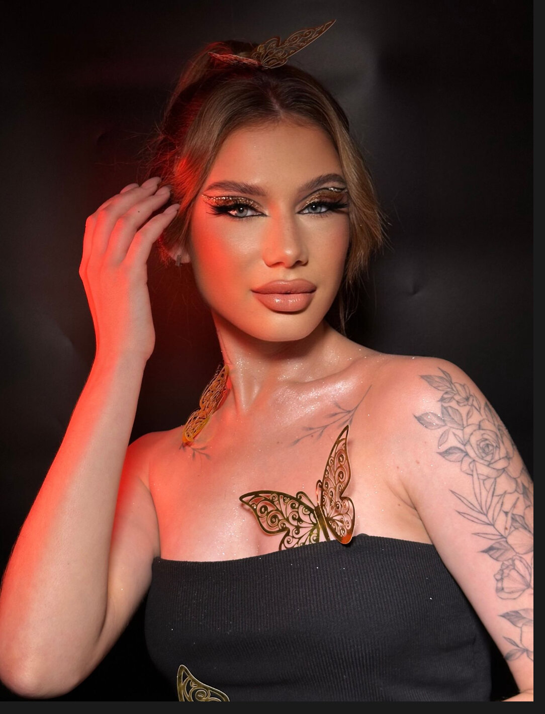 Mia_Lonis