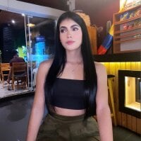 Mae_santos' Offline Chat Room