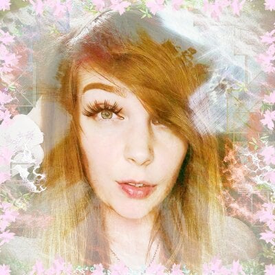 GamerGirlRoxyAndLee - emo