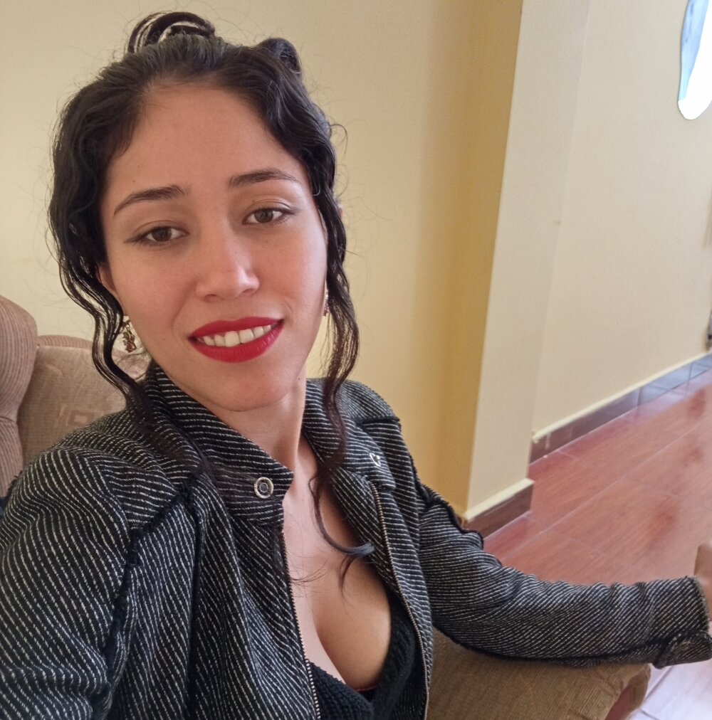 stripchat carmencitaputita webcam profile pic via cheapadultsexcams.com