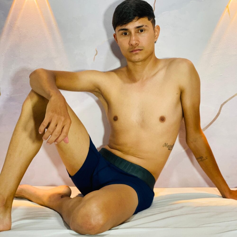 dayronandpeter from stripchat