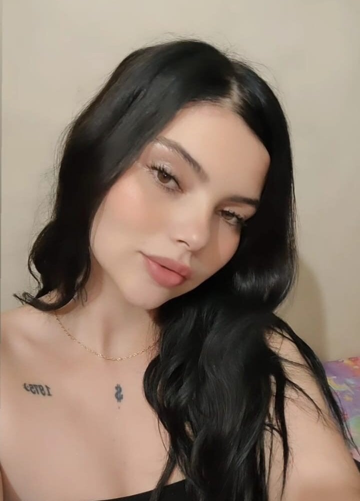 Ariel18_queenn profile