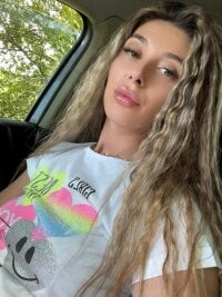 cleosexylittle07's webcam live show