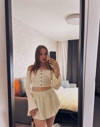 Aurorastarling's webcam live show