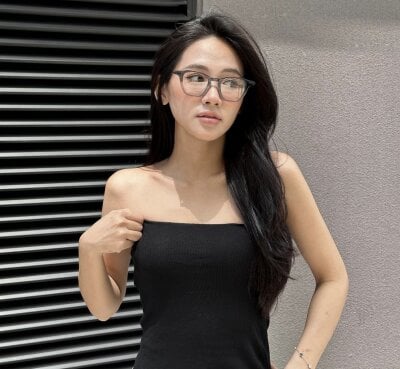 Nanana86 Live Webcam on StripChat